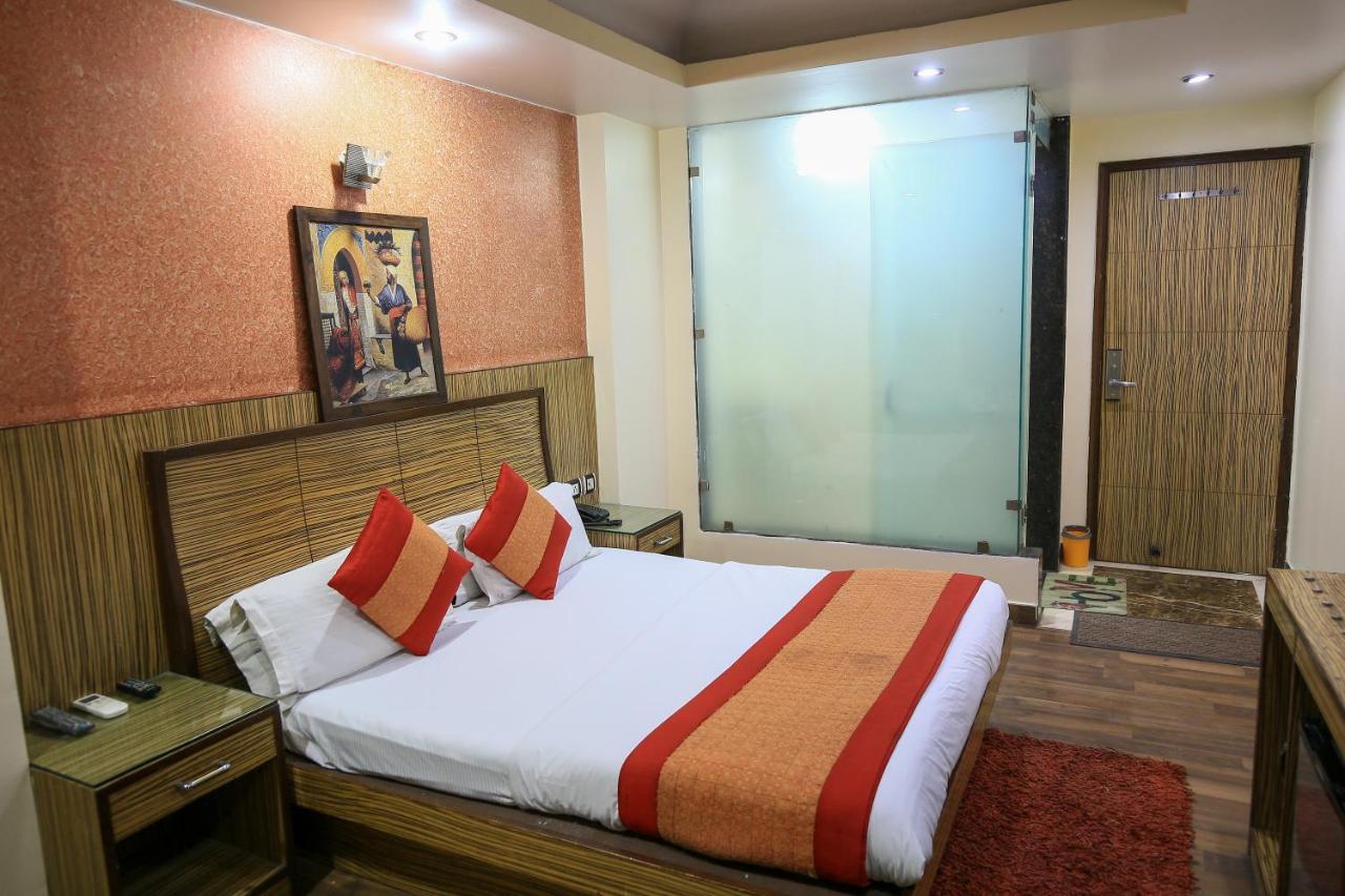 Hotel Shivdev International, Near New Delhi Railway Station Экстерьер фото