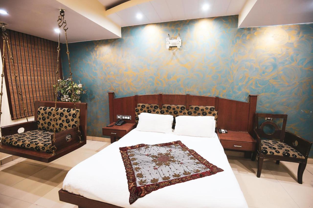 Hotel Shivdev International, Near New Delhi Railway Station Экстерьер фото