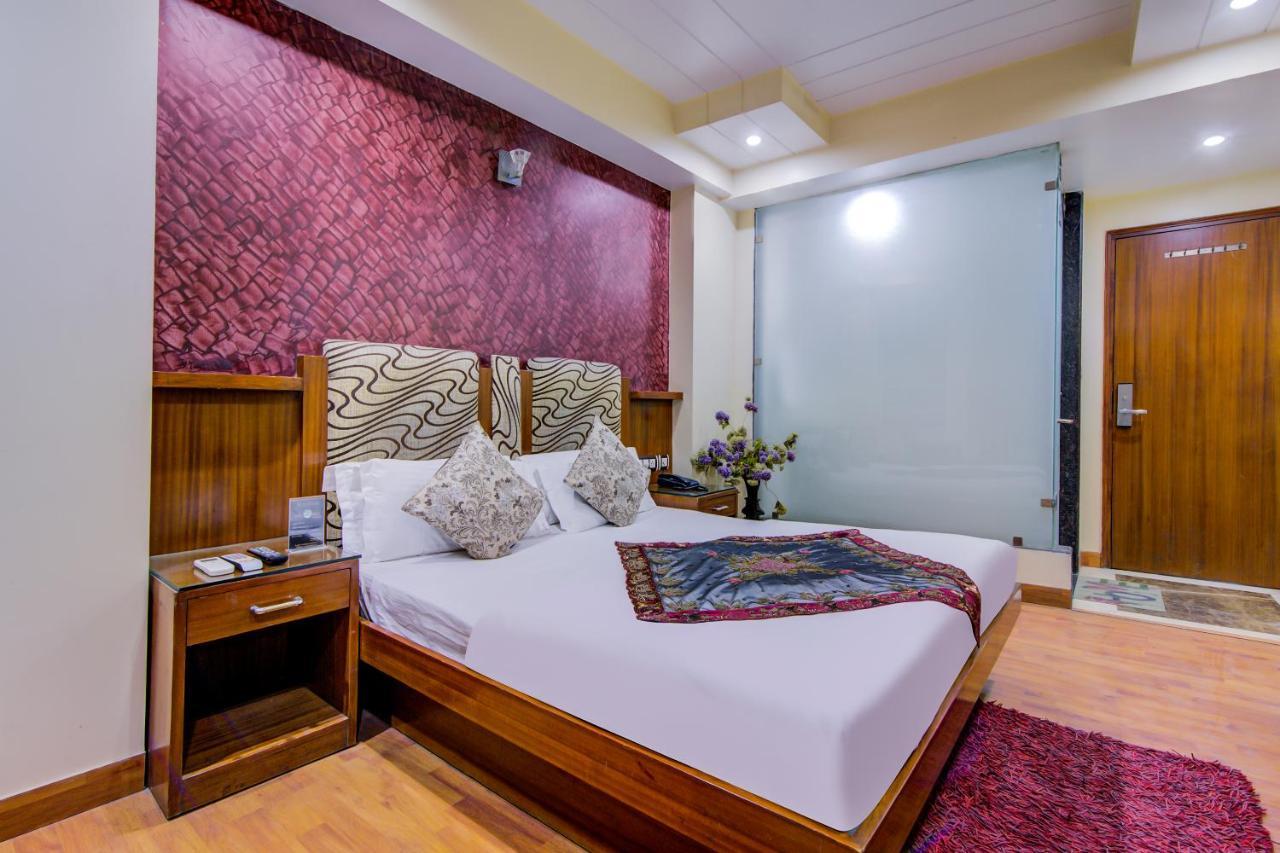 Hotel Shivdev International, Near New Delhi Railway Station Экстерьер фото